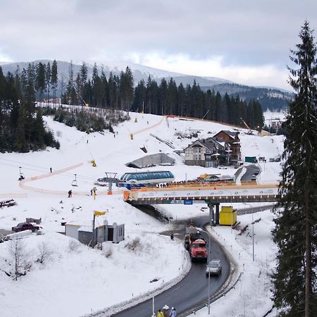 Ganz Ski Lift 5 Bukovel Exteriör bild