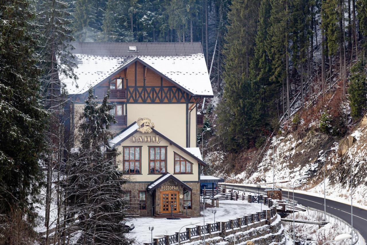 Ganz Ski Lift 5 Bukovel Exteriör bild